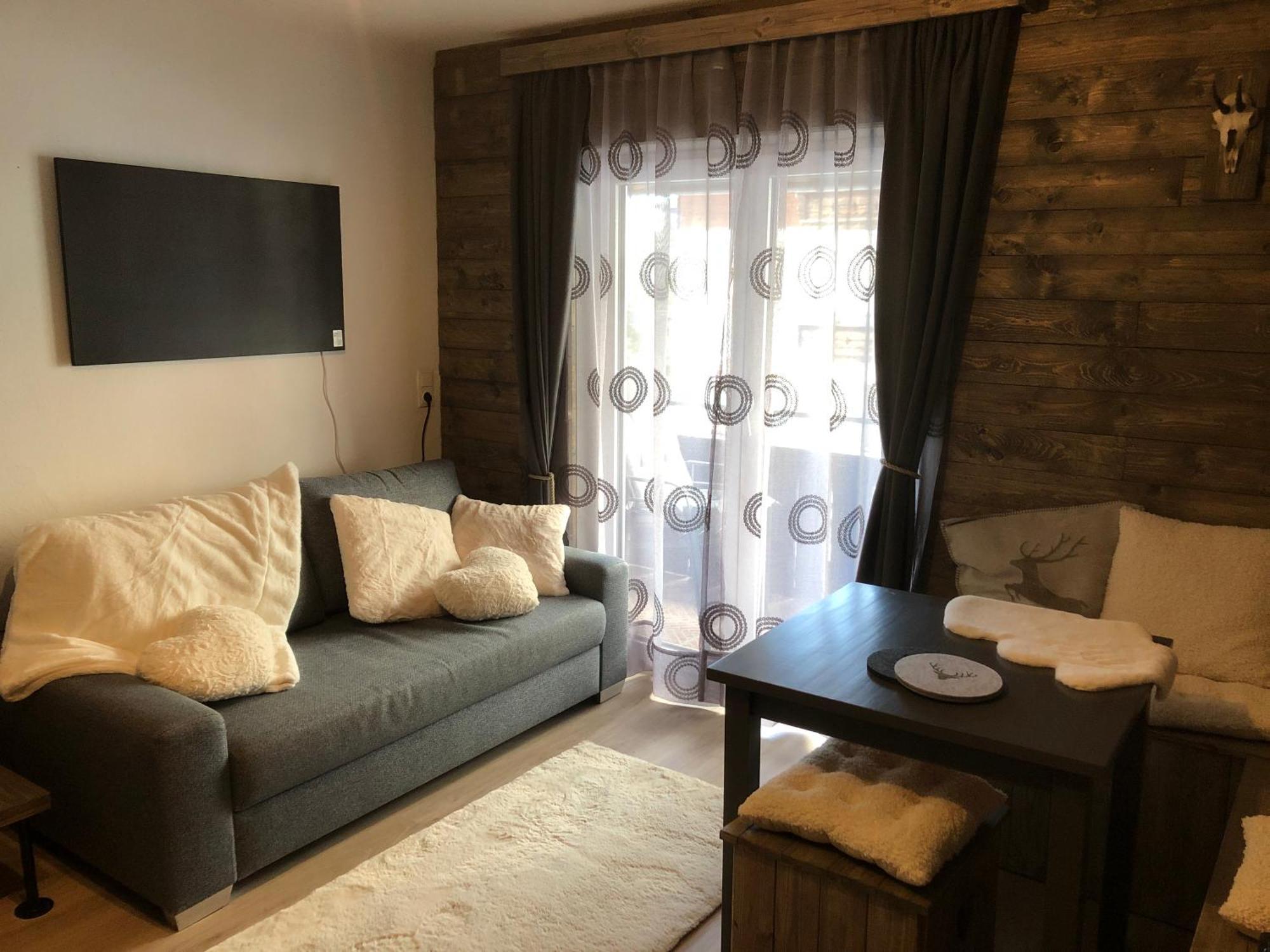 Appartement Zirbenduft Ferienhaus Fuenf Sinne 多布里亚赫 外观 照片